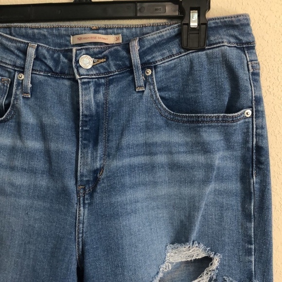 LEVI'S 721 High Rise Skinny Distressed Raw Hem Jeans Size 31 - Picture 4 of 13